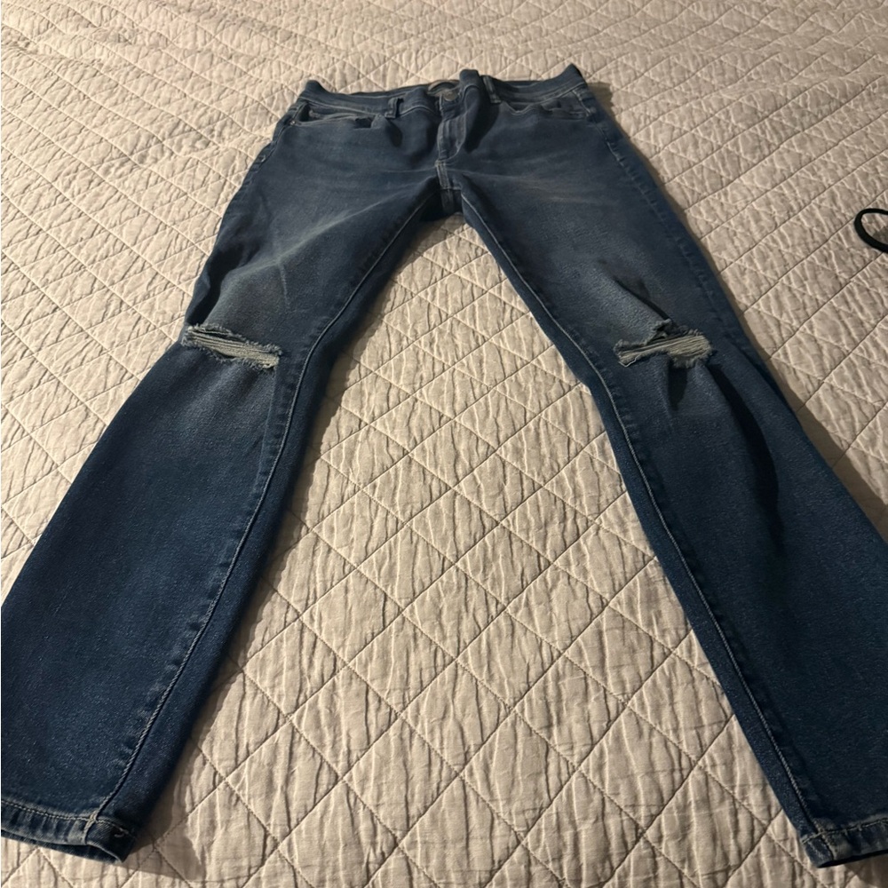 DL1961 Women’s Dark Blue Skinny Jeans - like new
